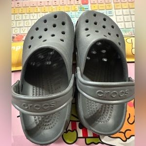 CROCS grey Size J3